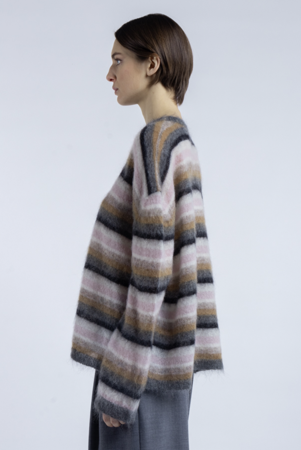 Phisique-du-role-25W251-striped-roundneck-mohair3-manon-bis.jpg.png