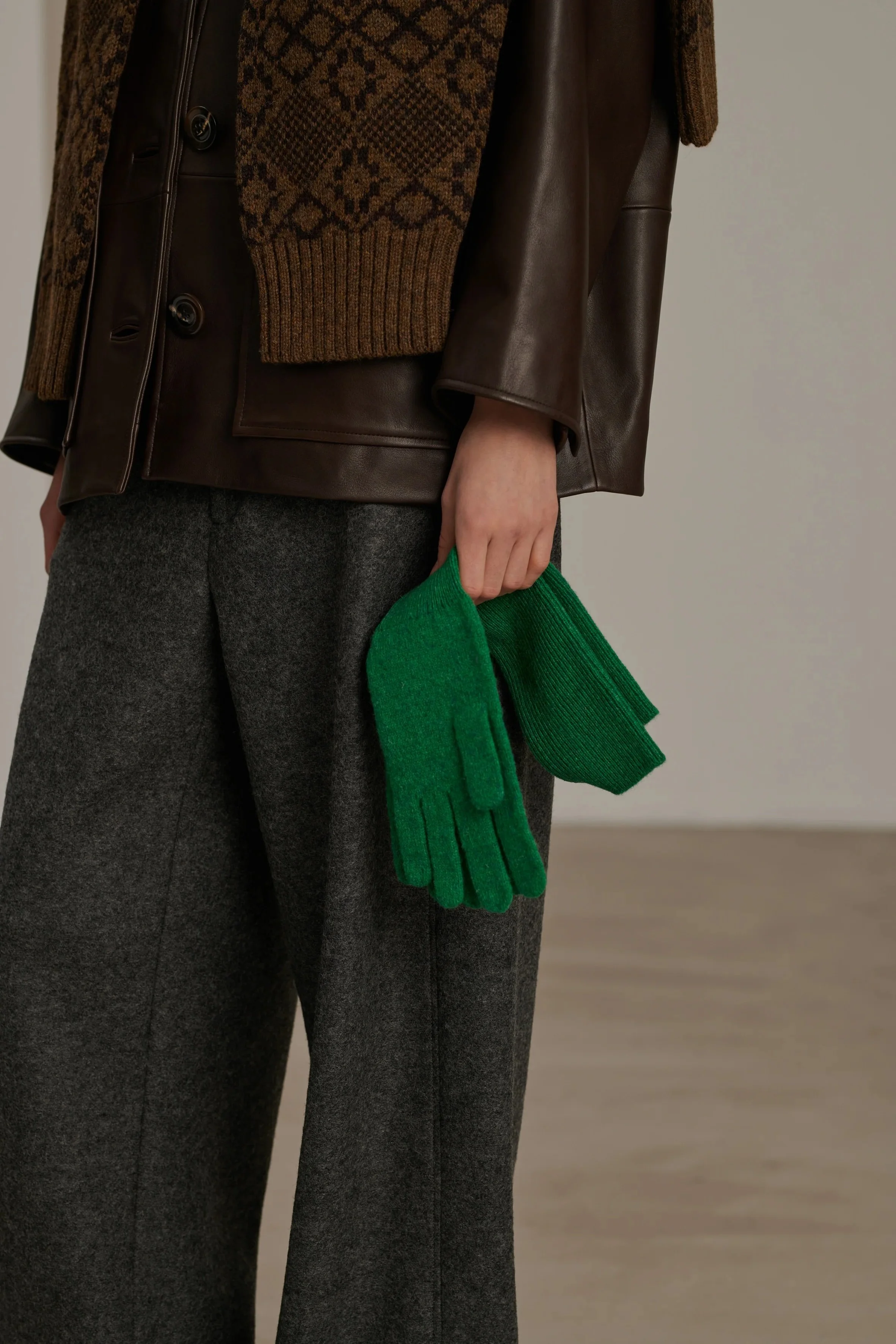 Soeur-sol-gloves-green1-manon-bis.jpg