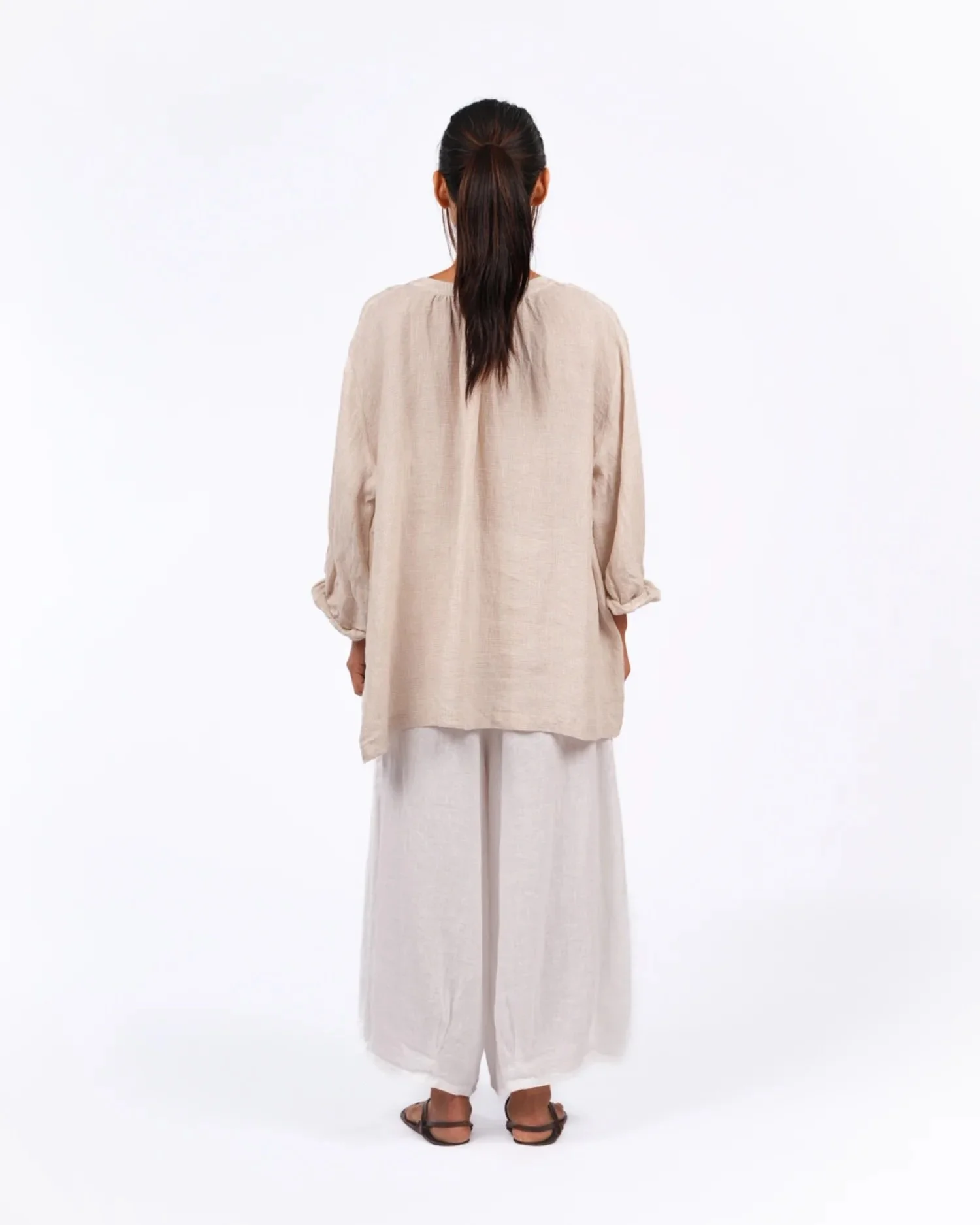 montaigne-carmen-linen-top-in-fine-houndstooth-linen-6-manon-bis.jpg .jpg