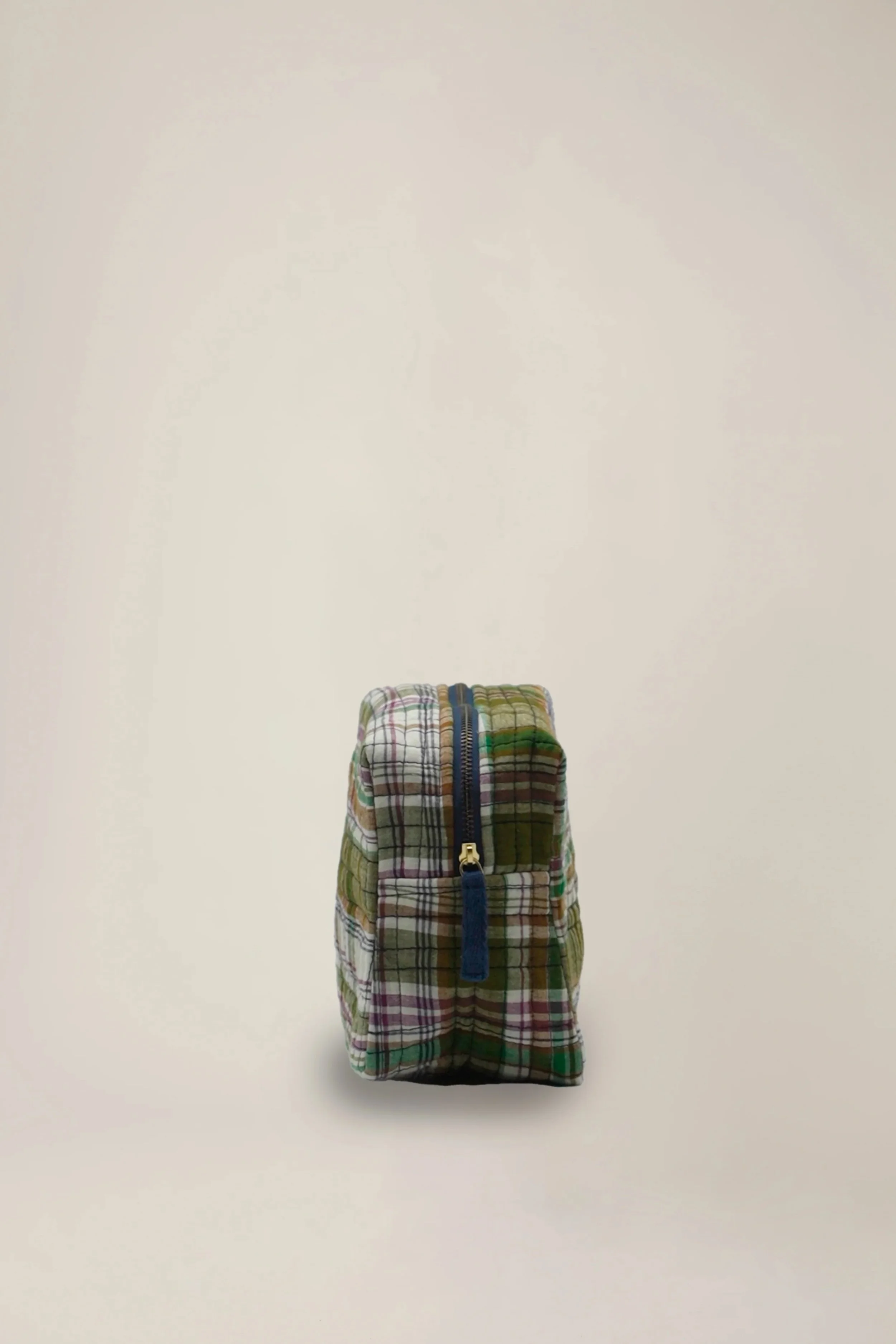 Moismont-large-pouch-43-secret checks-amazon-4-manon-bis.jpg