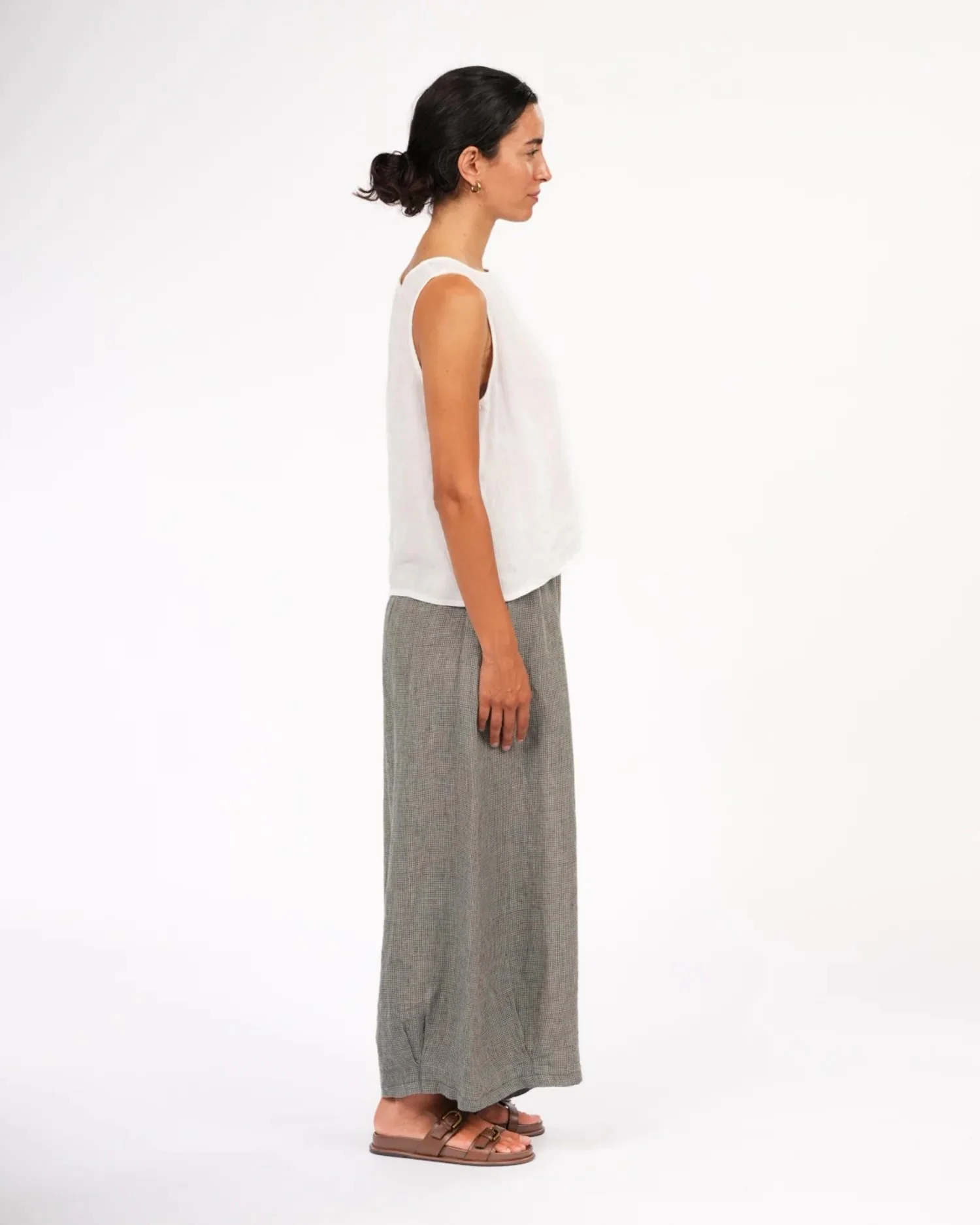 montaigne-eadie-linen-pants-in-fine-houndstooth-green-5-manon-bis.jpg .jpg
