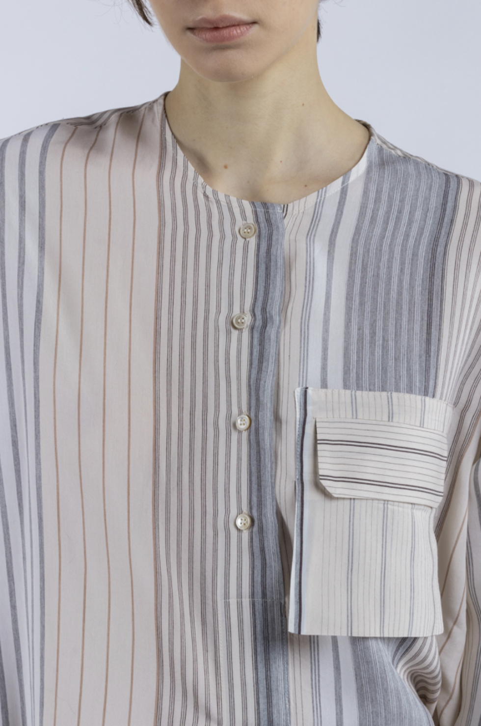 Phisique-du-role-25W141-mannish-shirt-barre-silk-viscose1-manon-bis.jpg.png