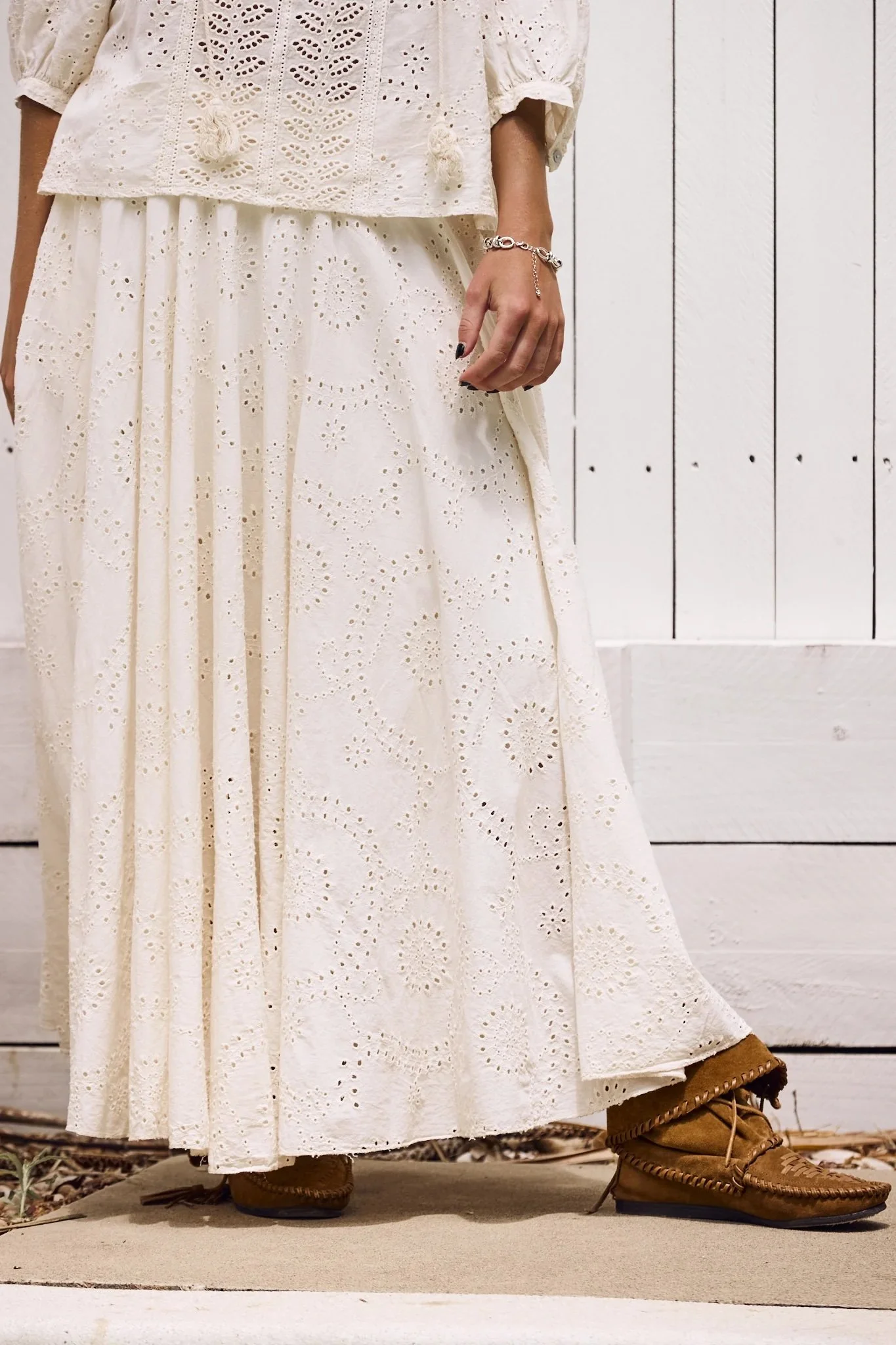 mamapapa-camargue-skirt-off-white-4-manon-bis.jpg