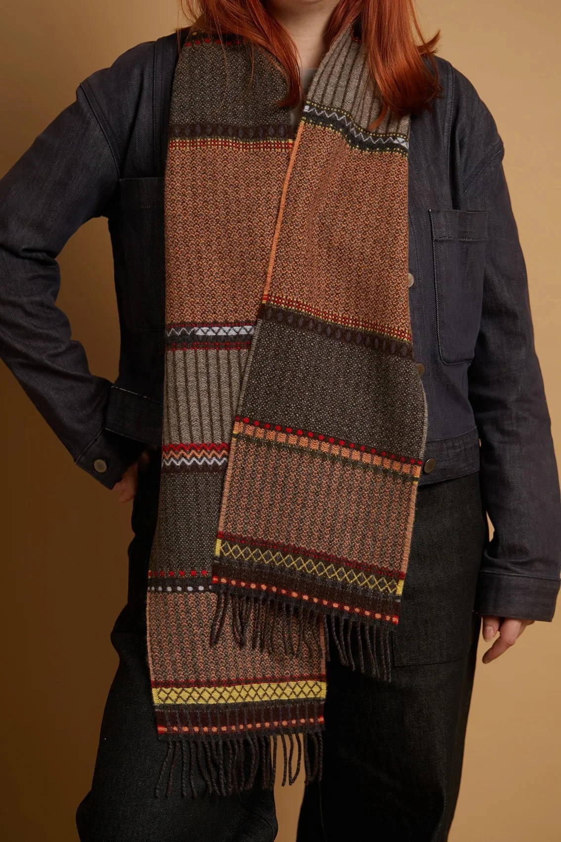 Wallace-Sewell-Cassia-Scarf-Vole-manon-bis.jpg