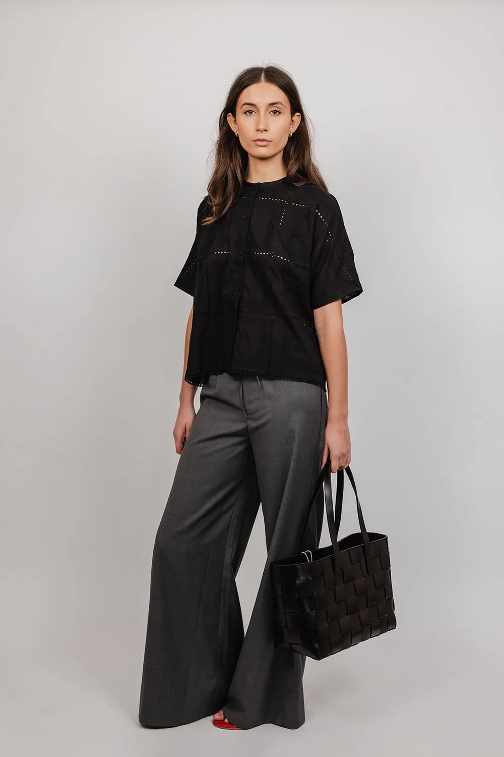 vic-and-bert-sofia-embroidery-anglais-top-black-3-manon-bis.jpg