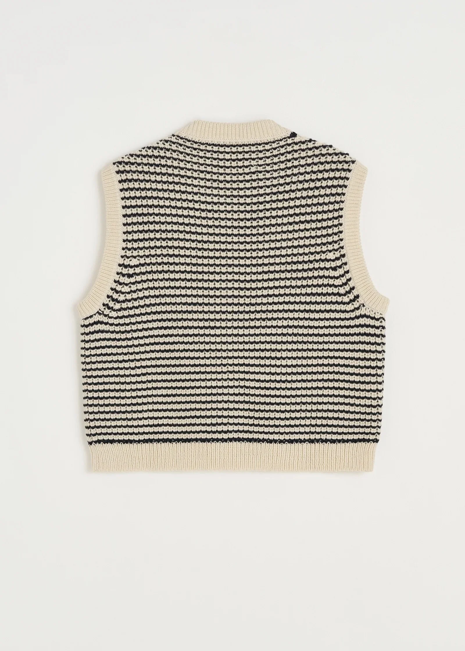 Aiayu-Asha_Vest-Mix-Black-Navy_manon-bis.jpg .jpg