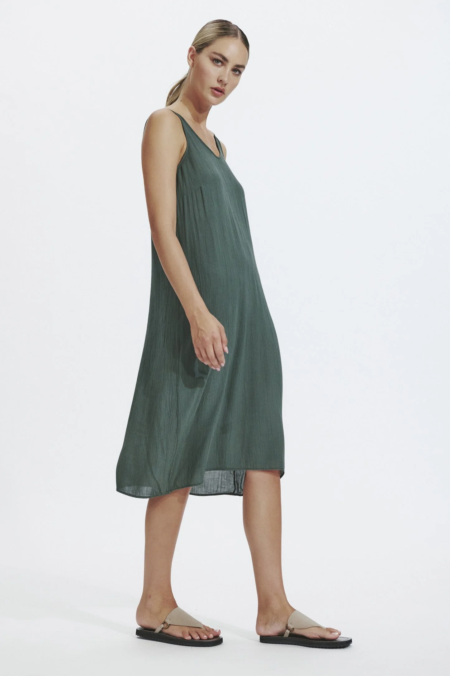 Transit-Layering-Midi-Slip-Dress-Green-manon-bis-2-CFDTRZL210-04_01_B.jpg