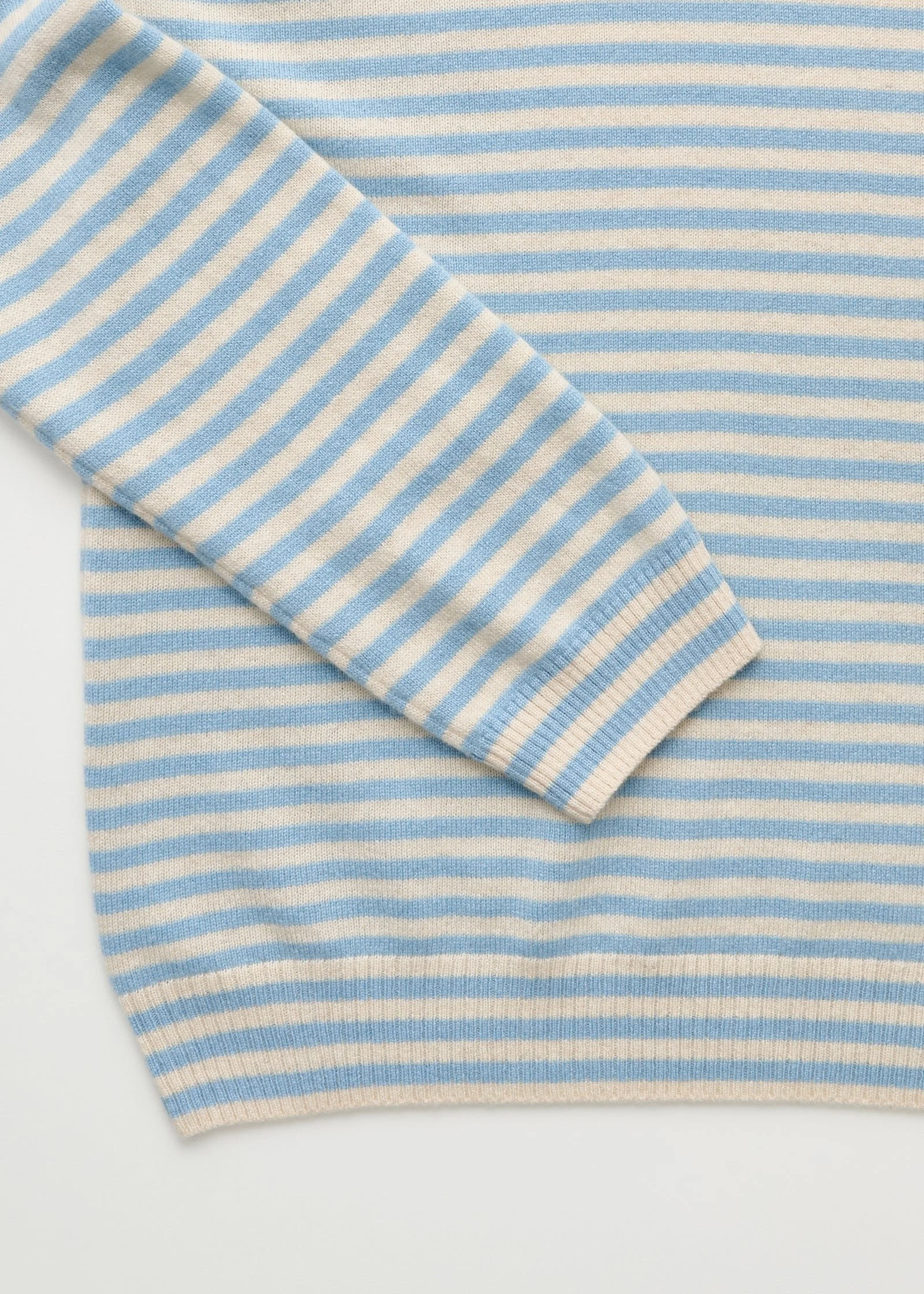 Aiayu-Leonardo_sweater-Mix-Opal-Blue_1-manon-bis.jpg