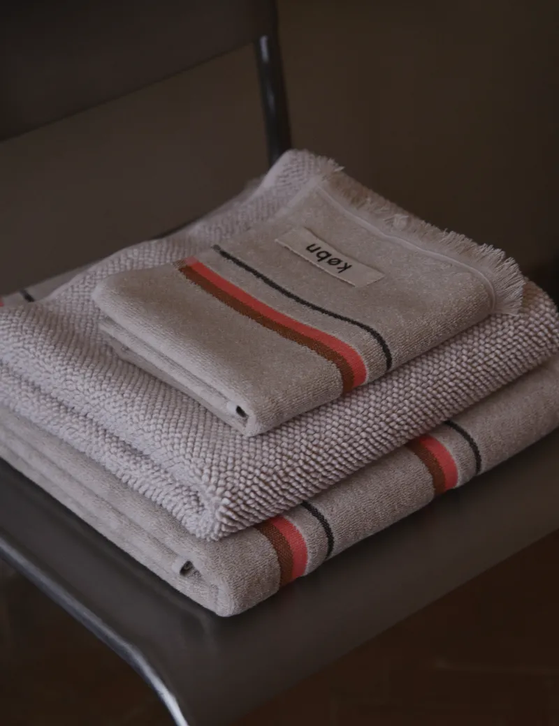 Kobn-Sand-Towel-Hand-towel-Bath-Mat_manon-bis.png