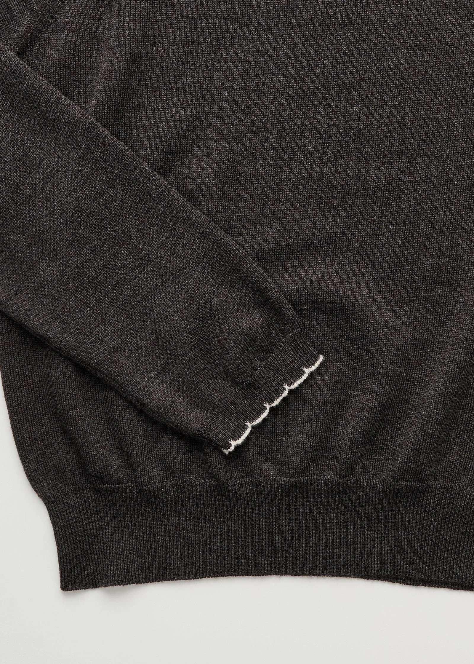 aiayu-isha-sweater-dark-brown-melange-3-manon-bis.jpg