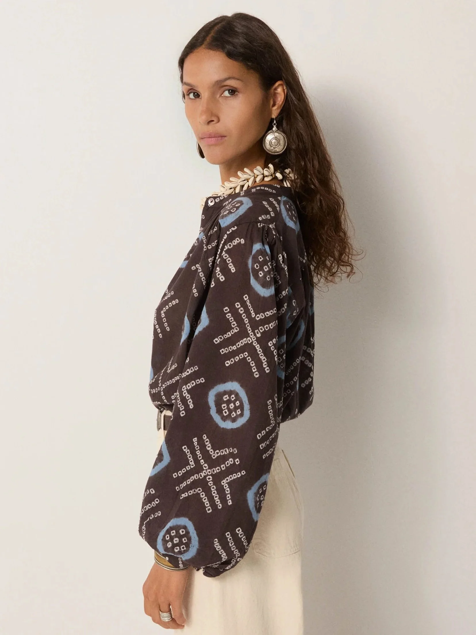 Maison-Hotel-Omara-Blouse-Stormy-Blue-2-manon-bis.jpg