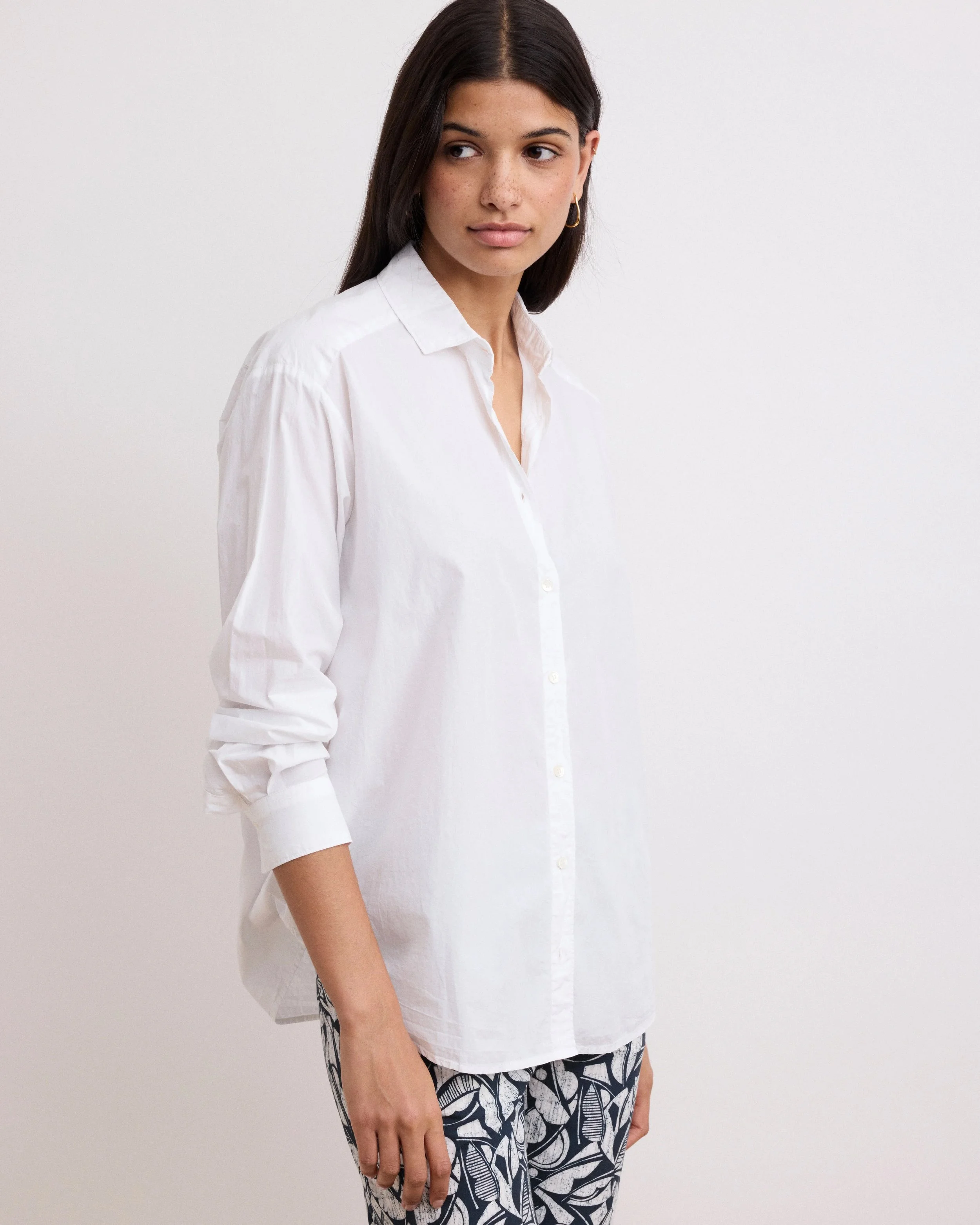 Hartford-Charlot-Shirt-White-Manon-Bis.jpg