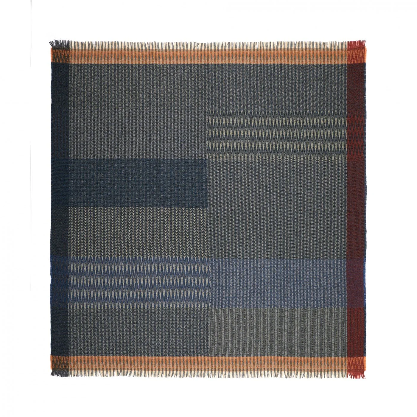 Wallace-Sewell-Cairngorm-shetland-throw-manon-bis.jpg
