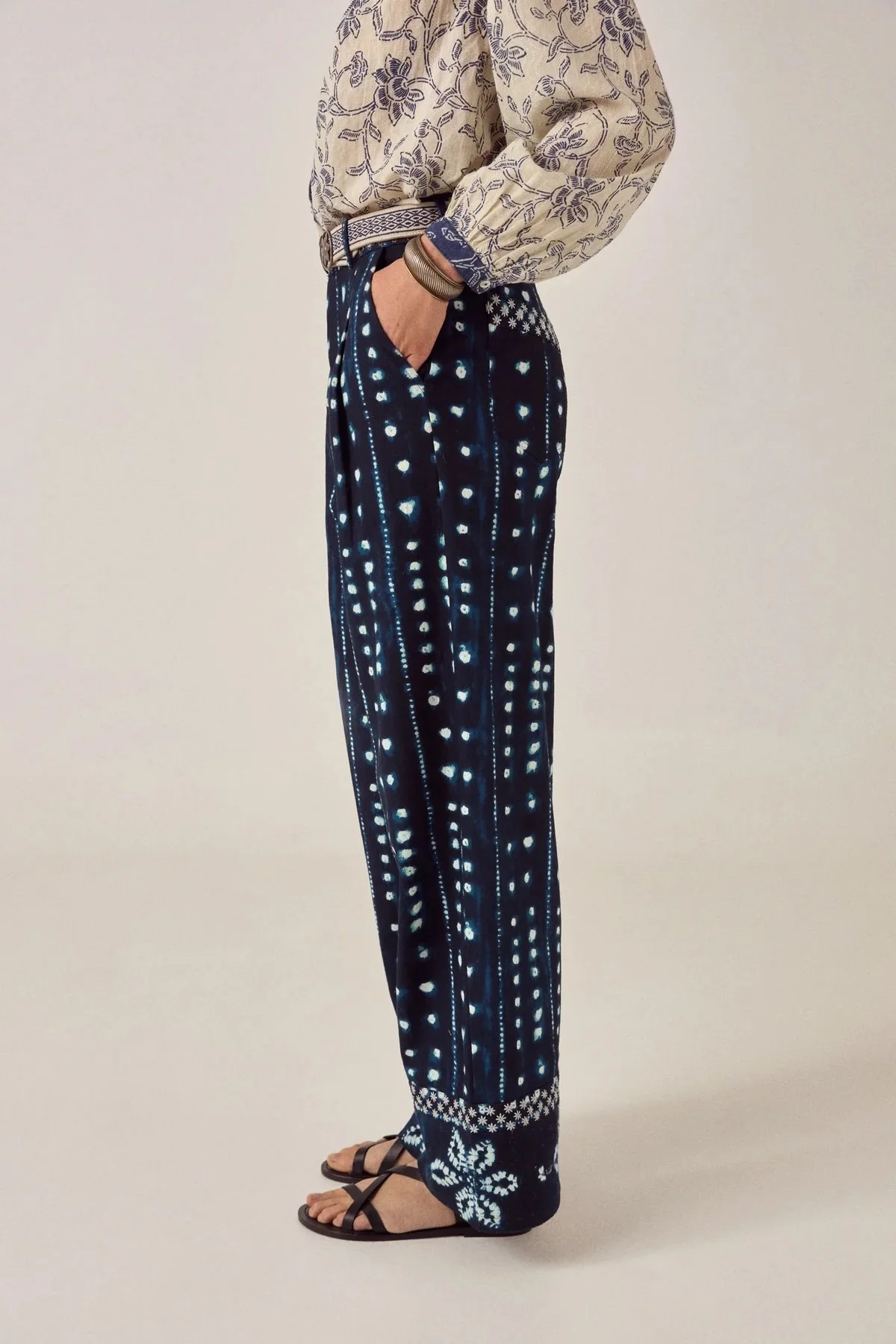 Maison-Hotel-Mizu-Pant-Ocean-Ink-4-manon-bis.jpg