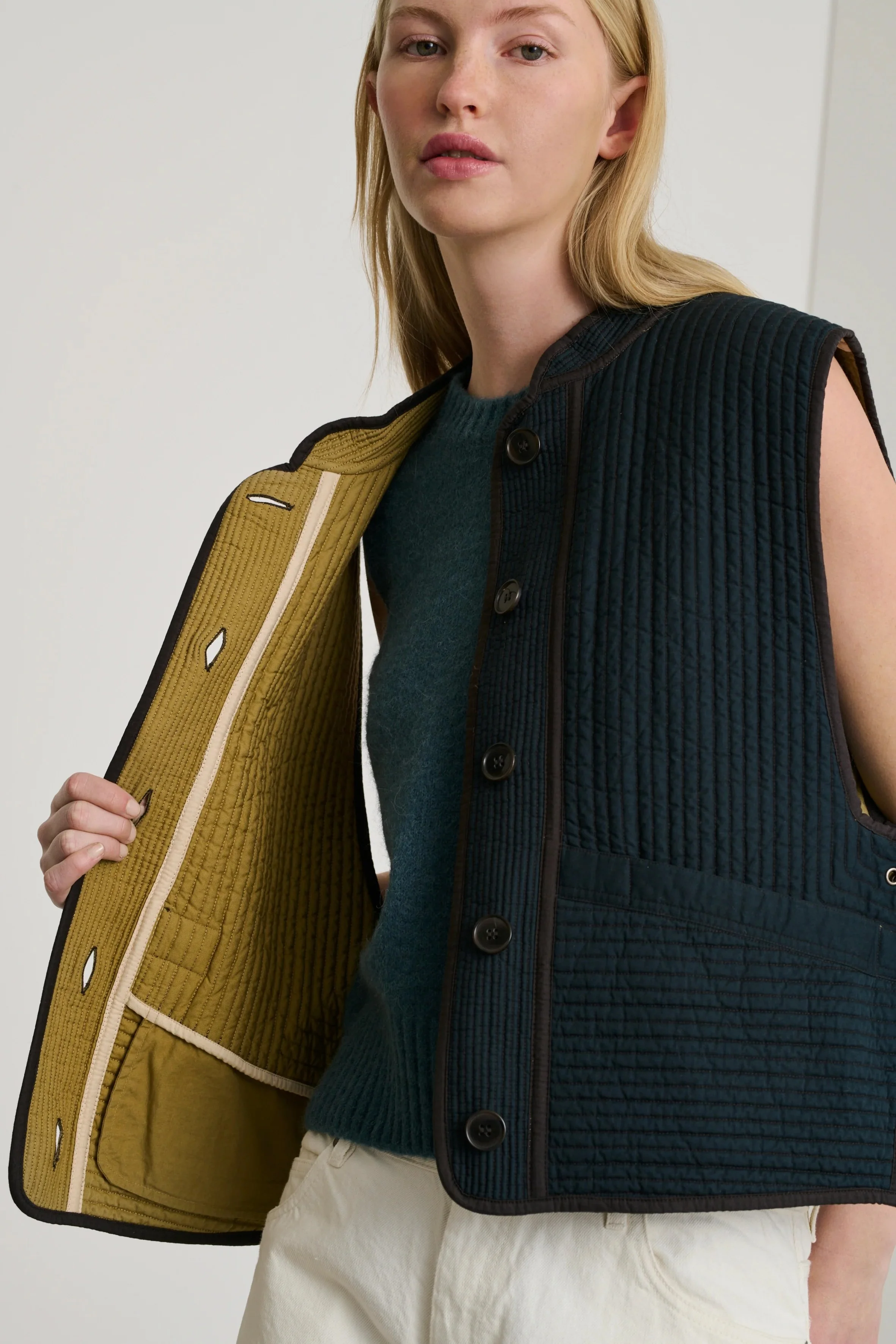Soeur-tomari-jacket-dark-slate5-manon-bis.jpg