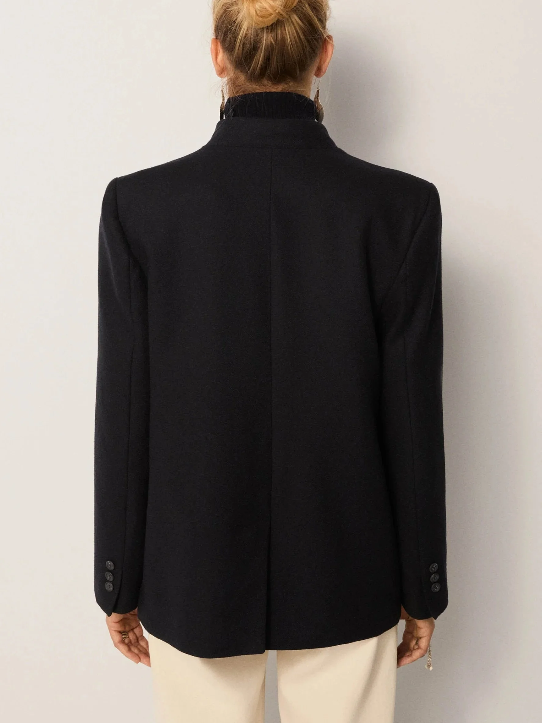 Maison-Hotel-Lucien-Jacket-Marine-Army-2-Manon-Bis.jpg