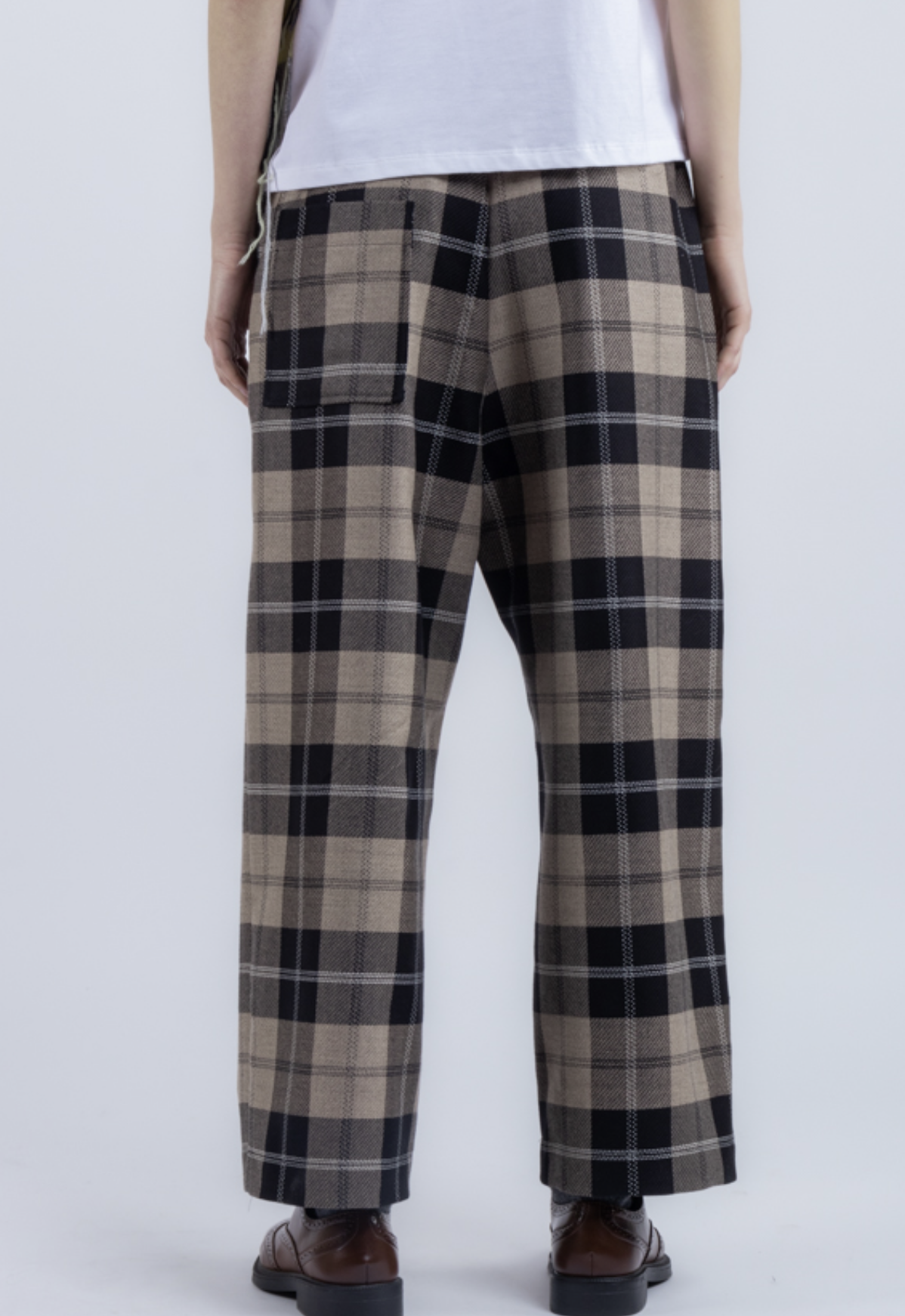 phisique-du-role-25W125-venezia-pants-twisted9-manon-bis.jpg.png