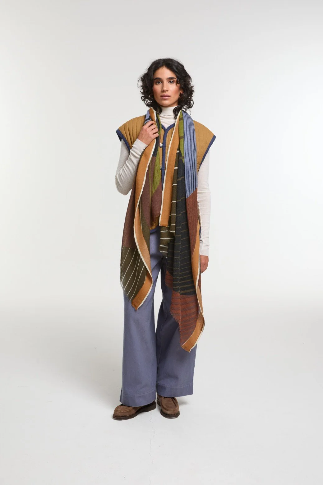 Mapoesie-foulard-astre-scarf-khaki-brown-manon-bis-2.jpg