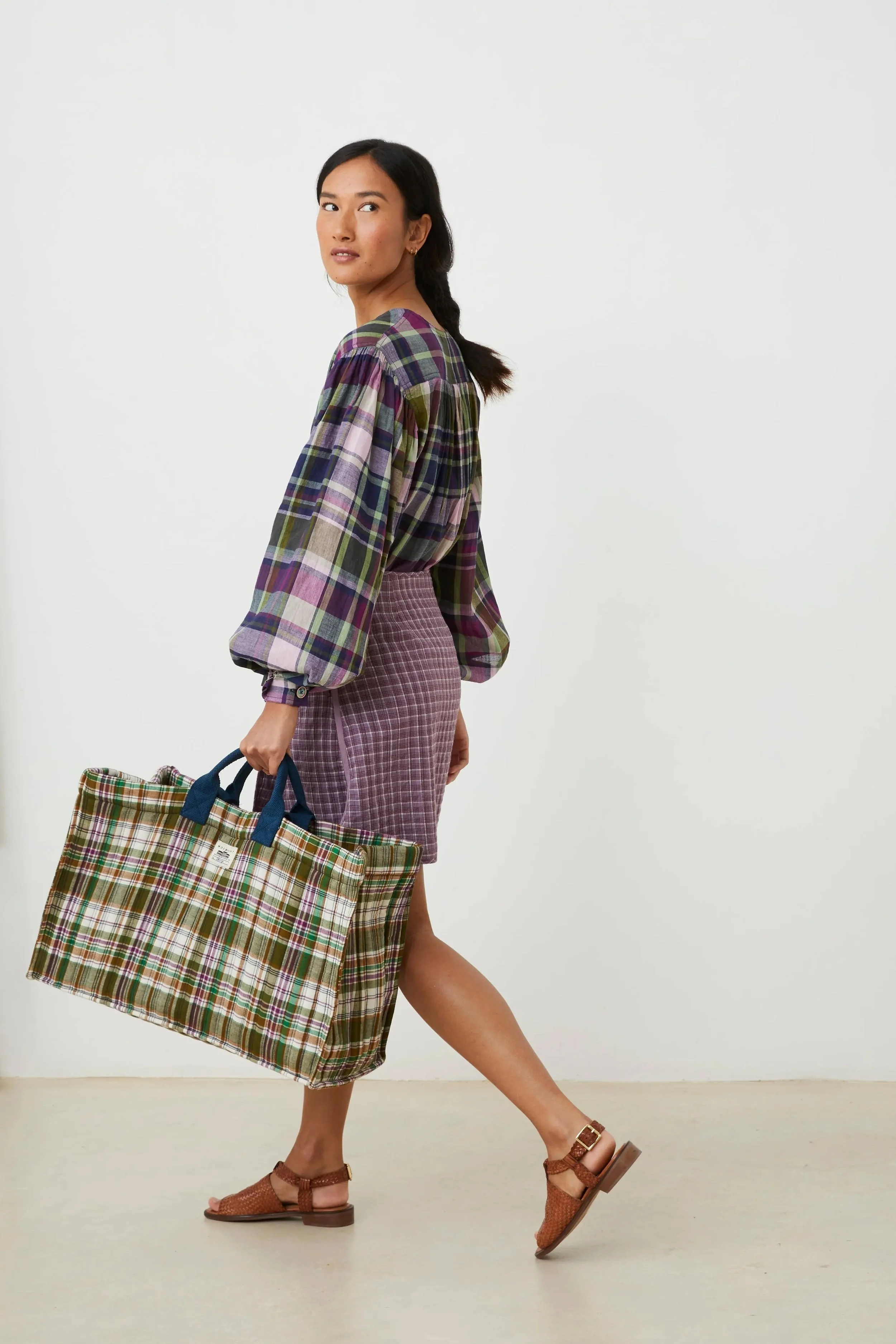 Moismont-tote-bag-cabas-secret-checks-amazon-4-manon-bis.jpg