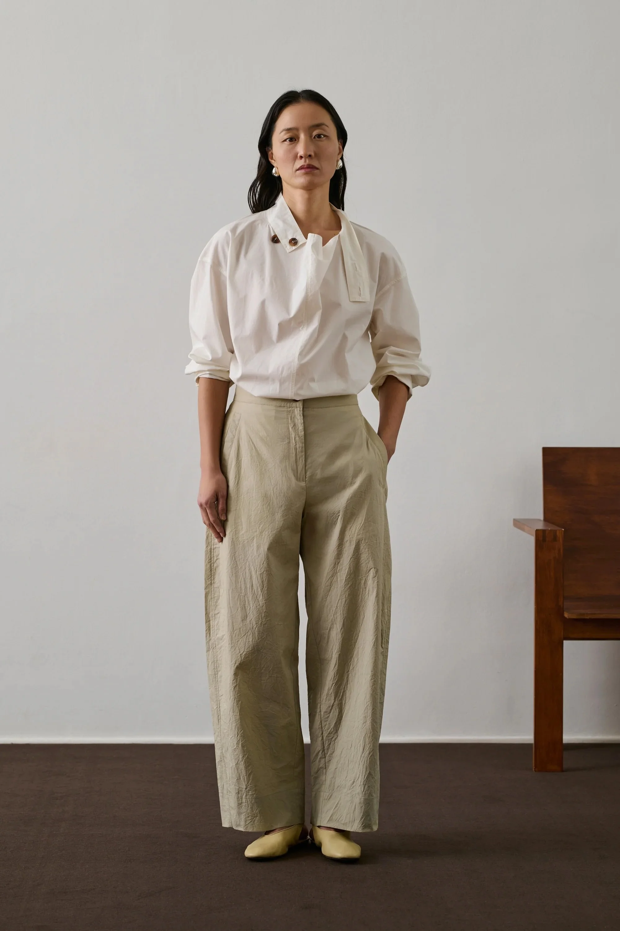 Soeur-GUILLAUME-trousers-beige-manon-bis.jpg