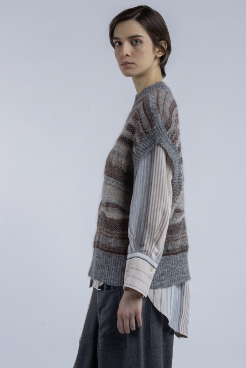 Phisique-du-role-25W254-jaquard-light-mohair3-vest-manon-bis.jpg.png