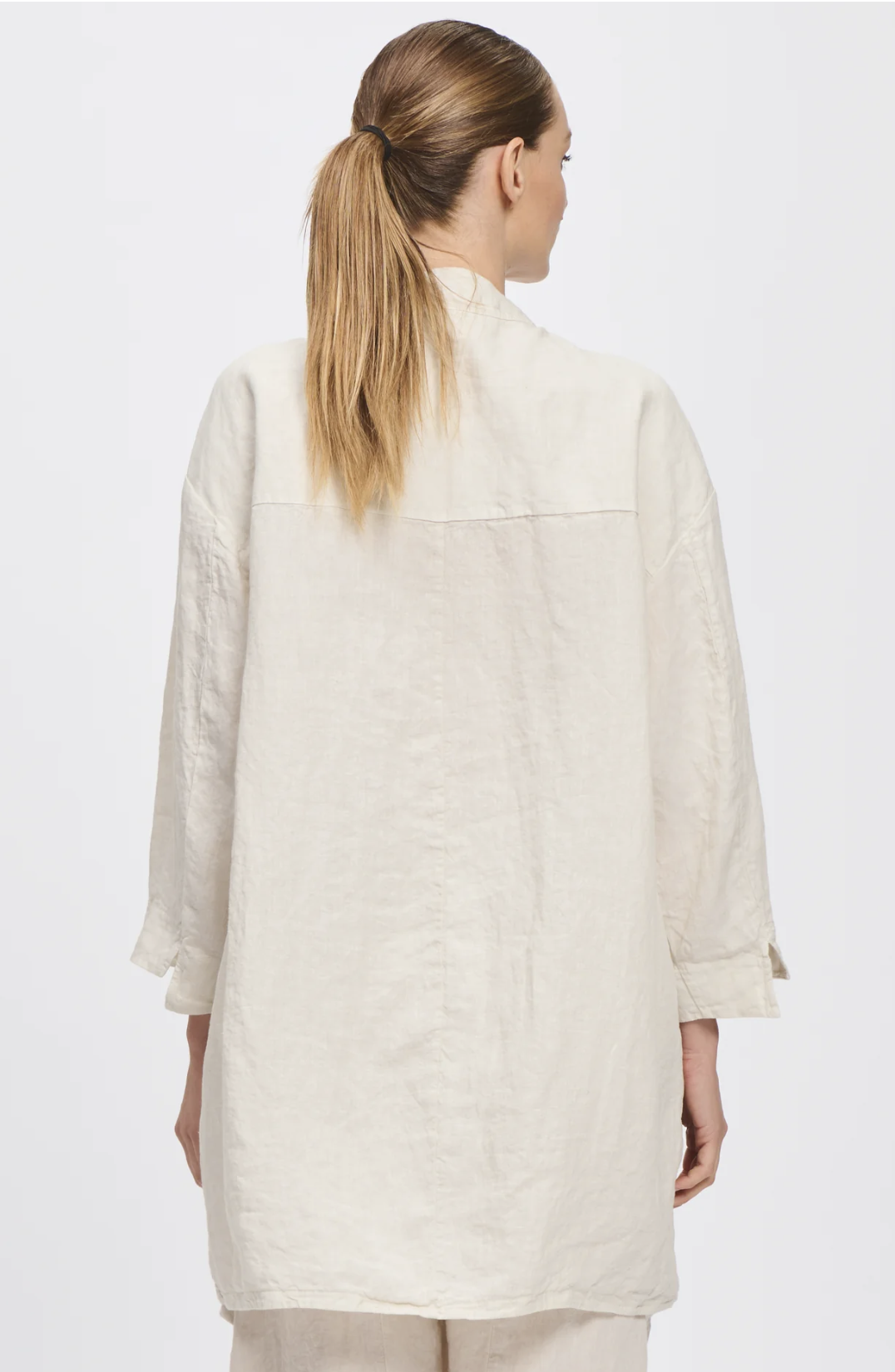 Transit-D1301-jacket-oversized-linen-chalk-4-manon-bis.jpg.png