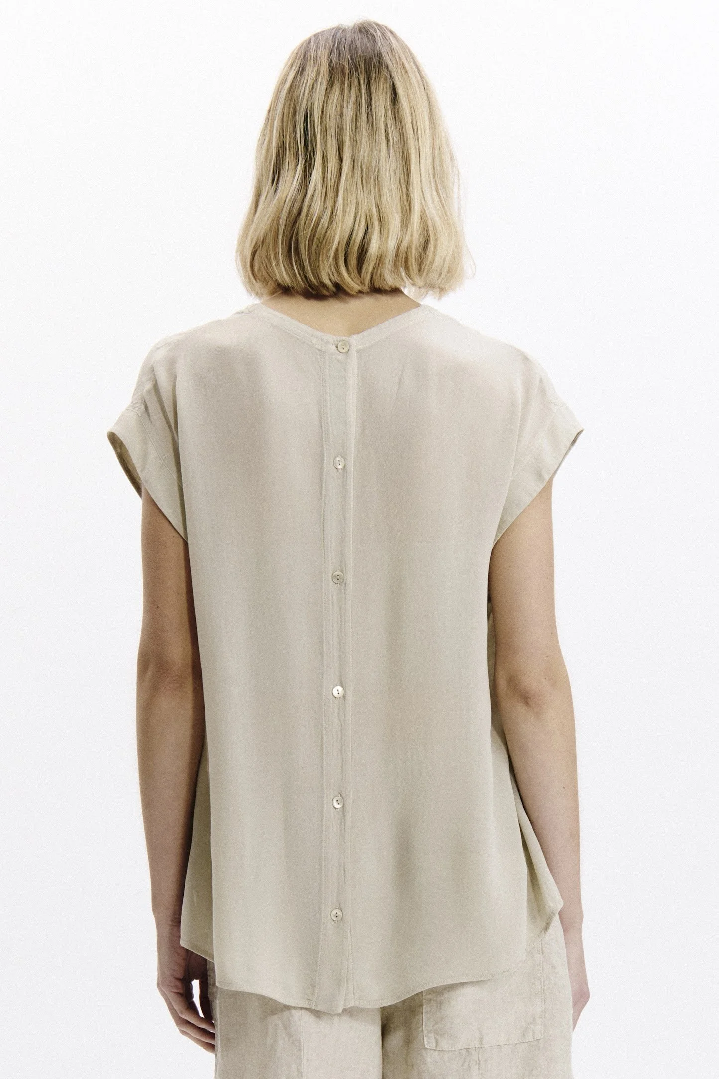 Transit-linen-cap-sleeve-rope-CFDTRAB111-21_01_manon-bis-F3.jpg
