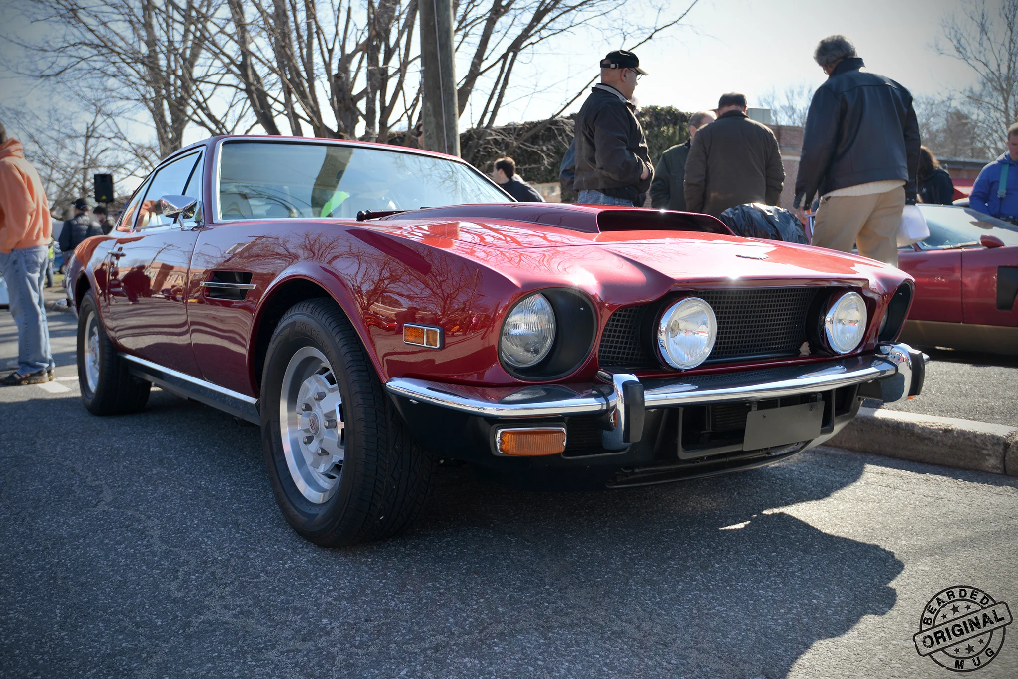 AstonMartinV8front34.jpg