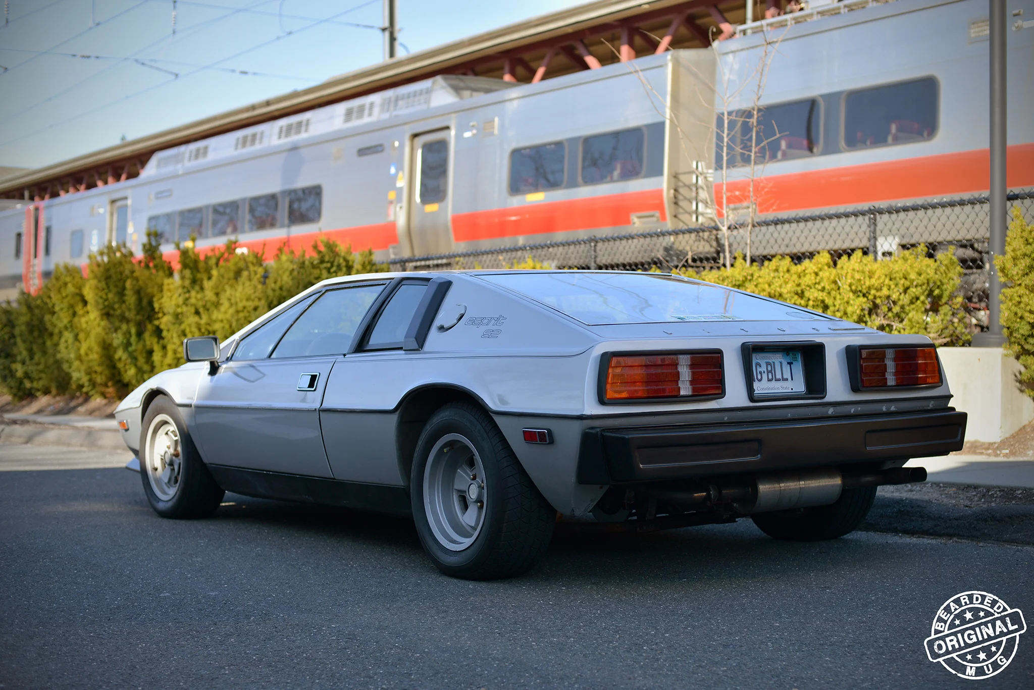 LotusEspritS2rear34.jpg