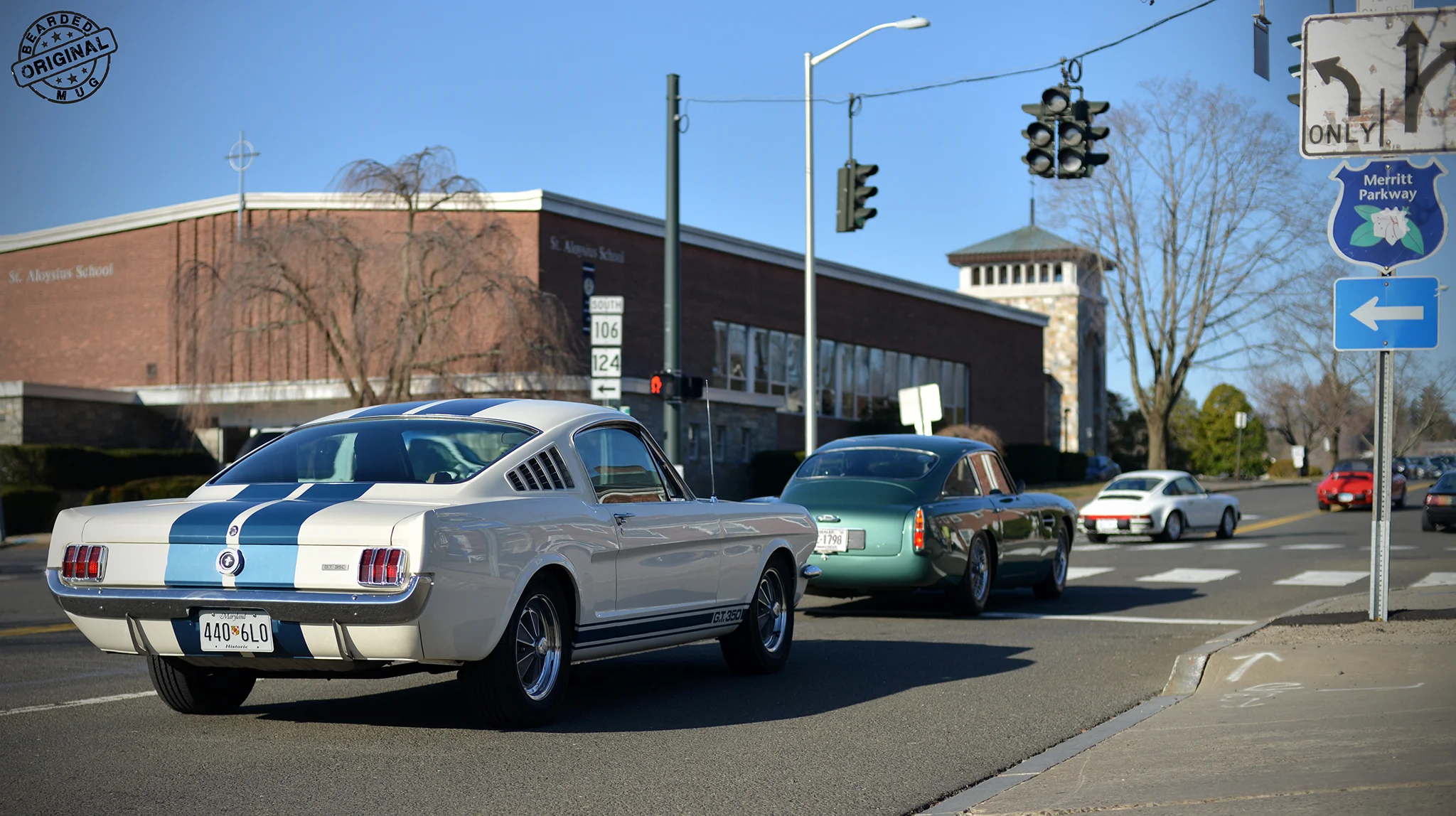 ShelbyGT350rollingin.jpg