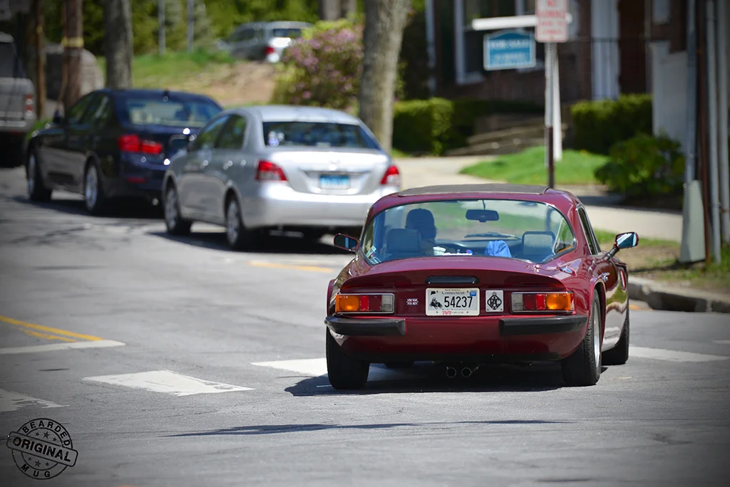 74TVR2500Mleaving.jpg