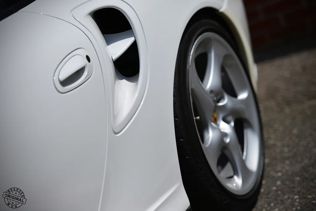996GT2ventandwheel.jpg