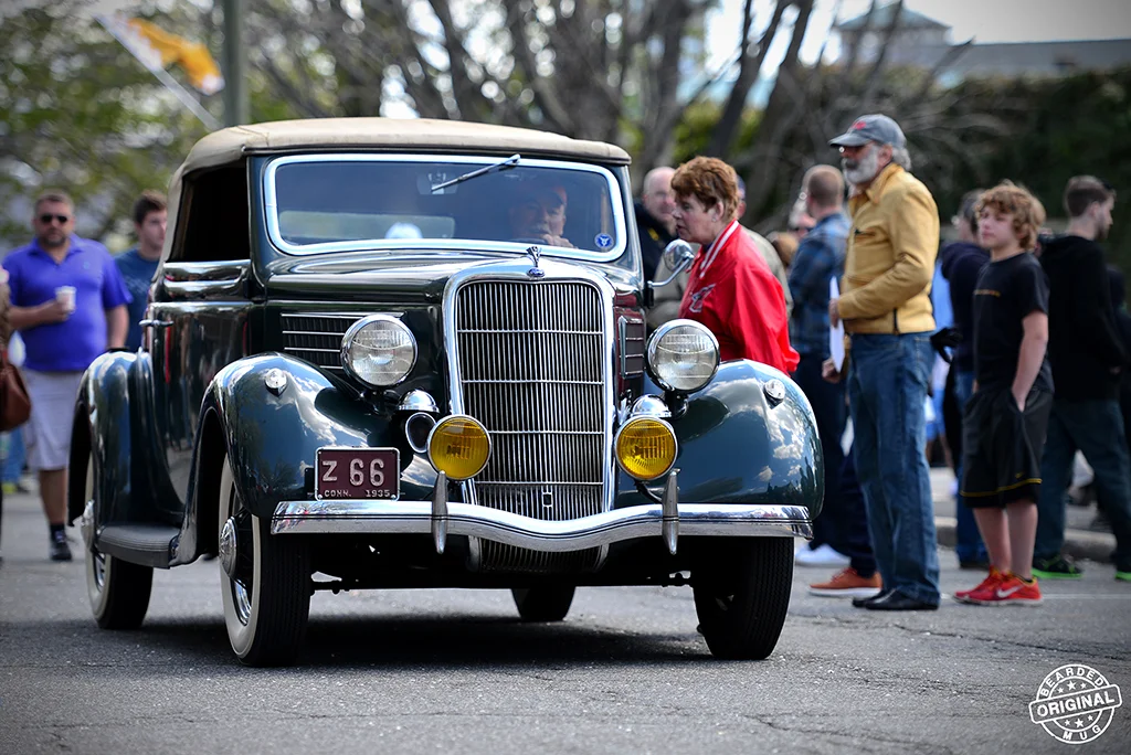 1935FordFrontleaving.jpg
