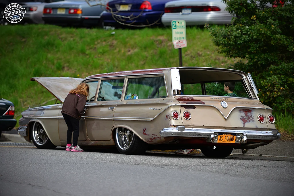BaggedChevyWagon.jpg