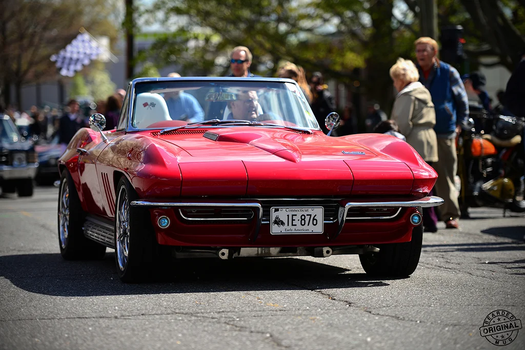 CorvetteConvertibleLeaving.jpg