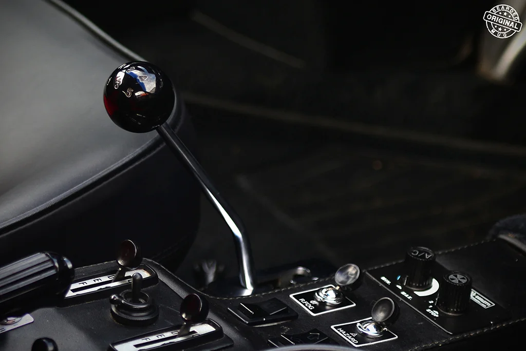 FerrariBB512iShifter.jpg