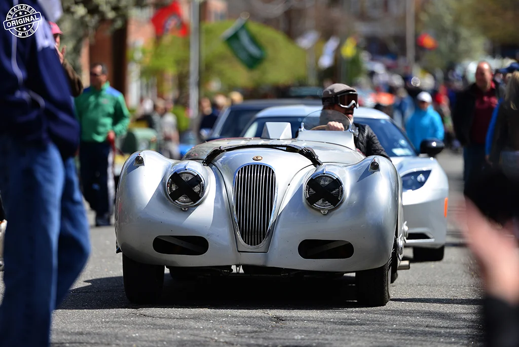 JaguarXK120Mleaving1.jpg