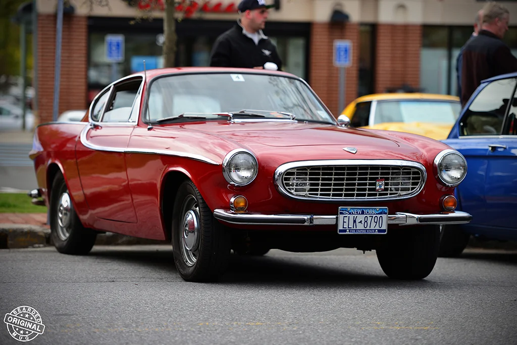 VolvoP1800front.jpg