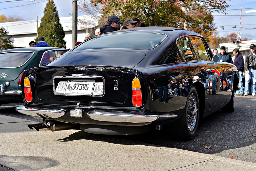 DB6rear.jpg