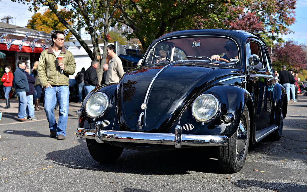 VWBeetleBlack.jpg