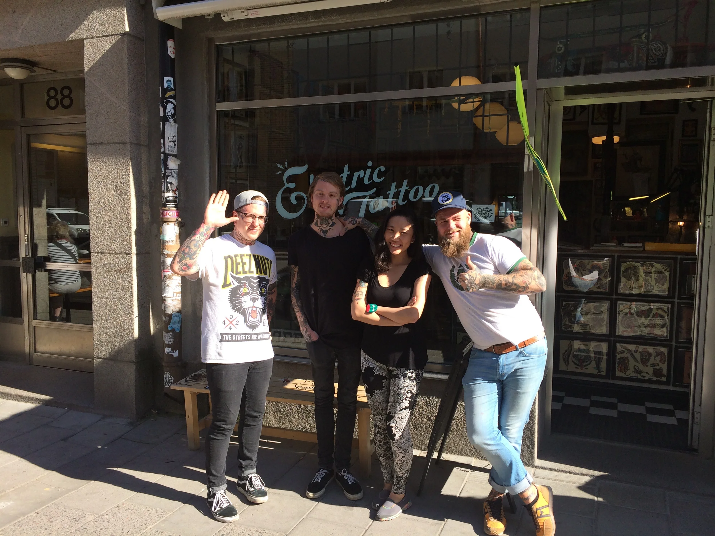 Super nice people at Electric Tattoo, Stockholm. Jayers did a short guest spot there on 10-11June 2015 and is pretty sure she will return for a longer spot in the future because they are so&nbsp;awesome!!