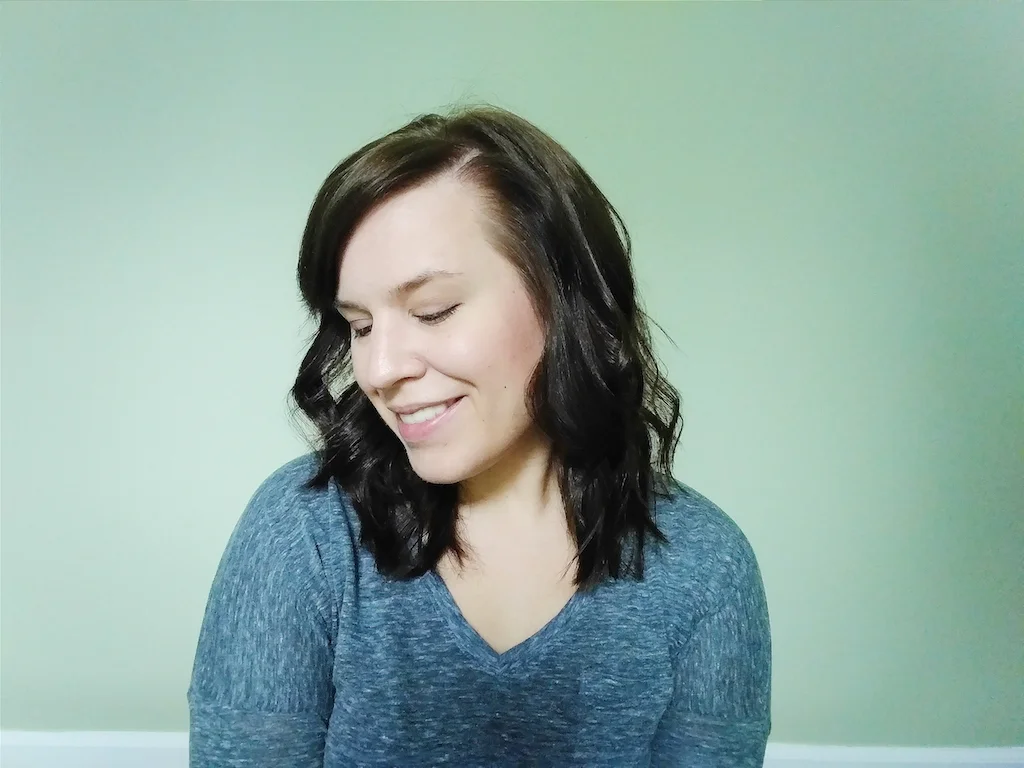 Hair Tutorial : Messy Waves