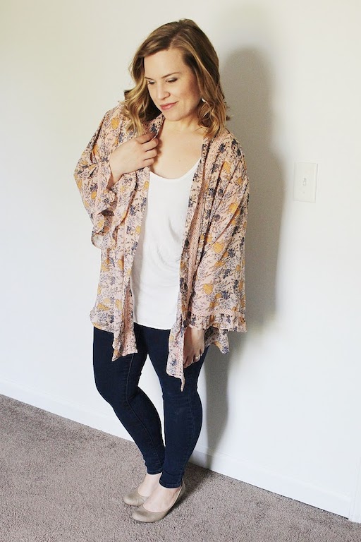  Skinny jeans, light loose tank, kimono, wedges (or wedge sandals!) 