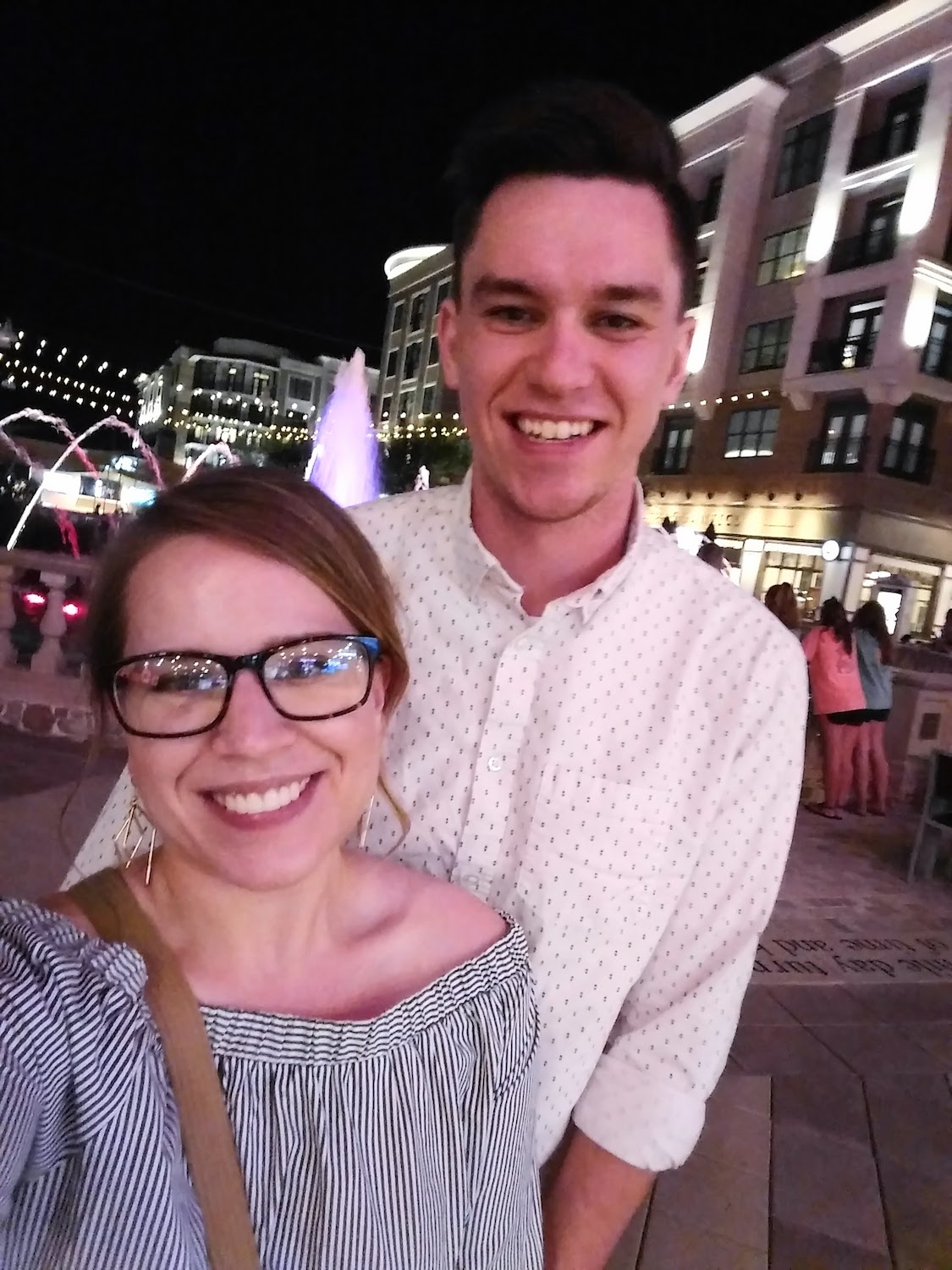  We had an honest-to-goodness date night and it felt so fancy. For only $60, we got valet, dinner for two (3 courses), and a movie at our favorite hang - Avalon! 