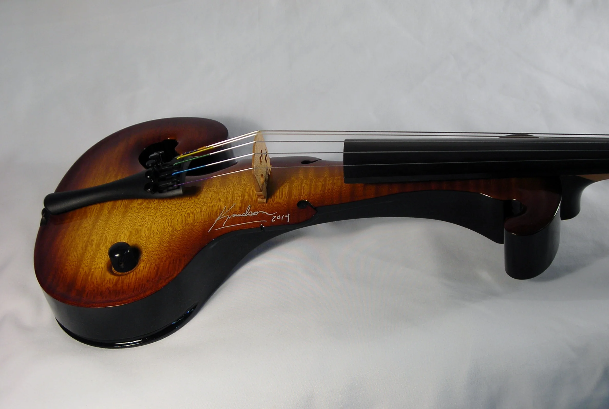 Electric violins 012.JPG