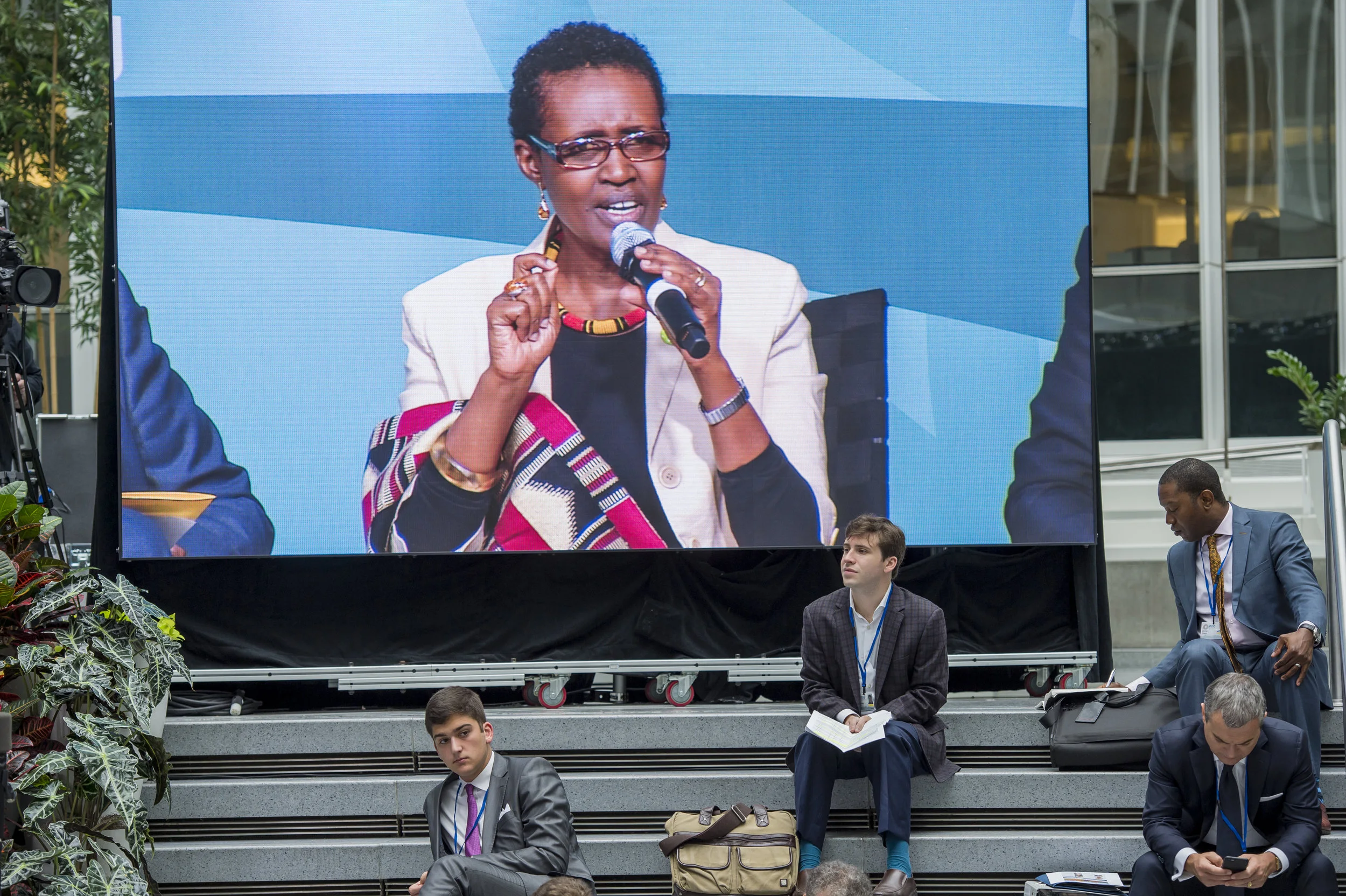 100616_Governance Gap_MC Atrium_104_F.jpg