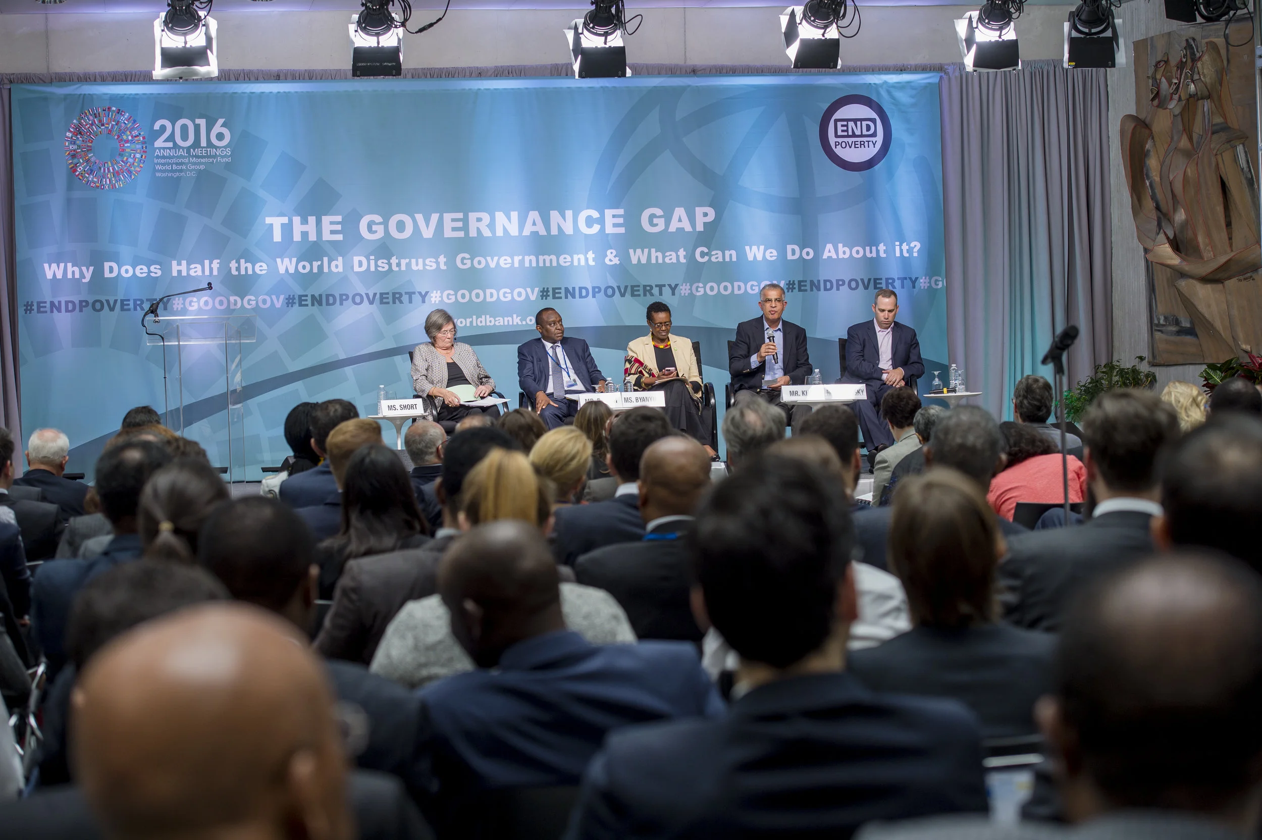 100616_Governance Gap_MC Atrium_128_F.jpg