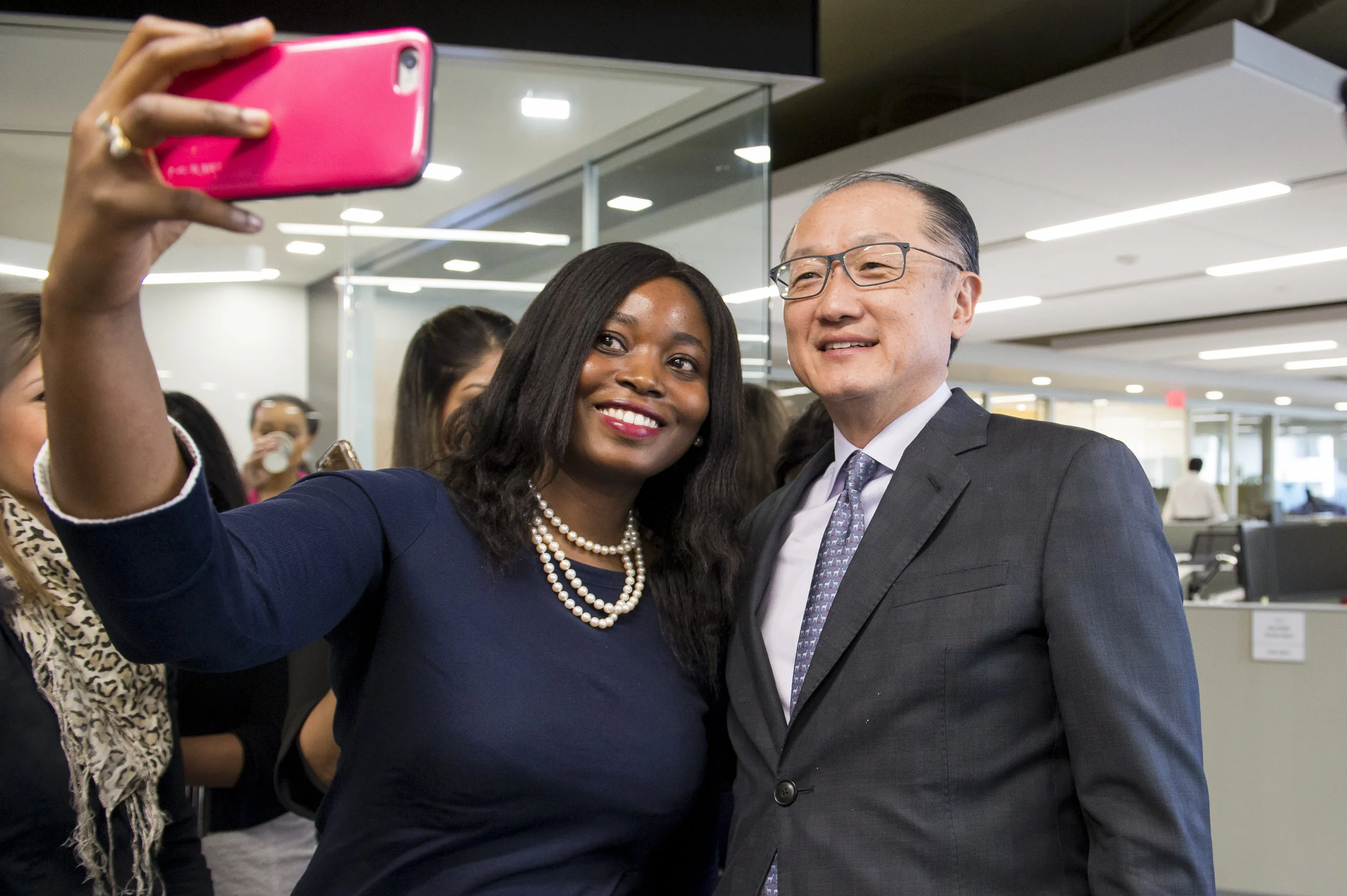 030317_JYK Visit to IFC Treasury_F 6K-191_345_F.jpg