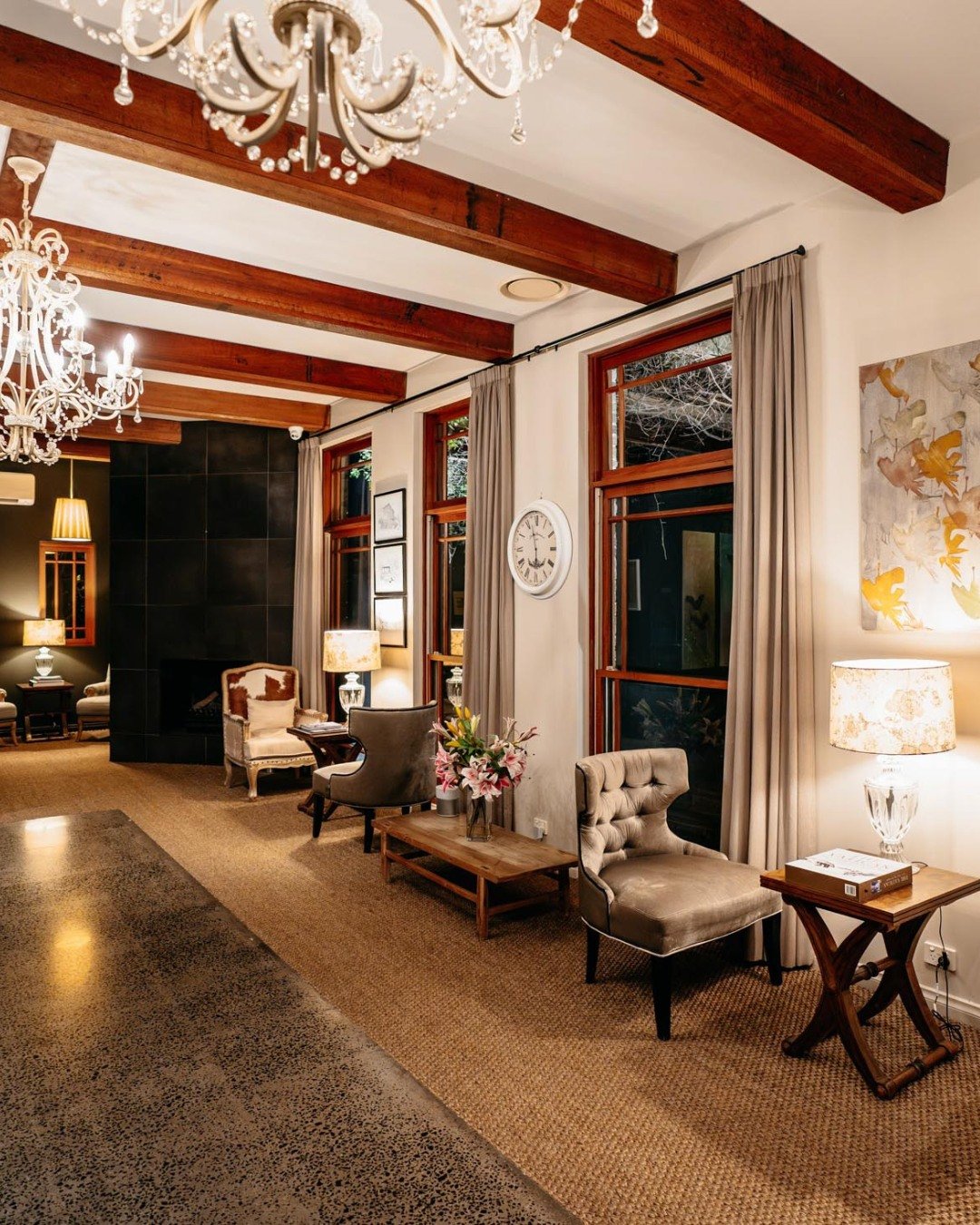 Step into timeless charm and quiet luxury at de Russie Boutique Hotel. ✨
From the soft lighting to the curated furnishings, our lobby is designed to feel like a warm welcome home.

A stay here is more than just a night away&mdash;it&rsquo;s an experi