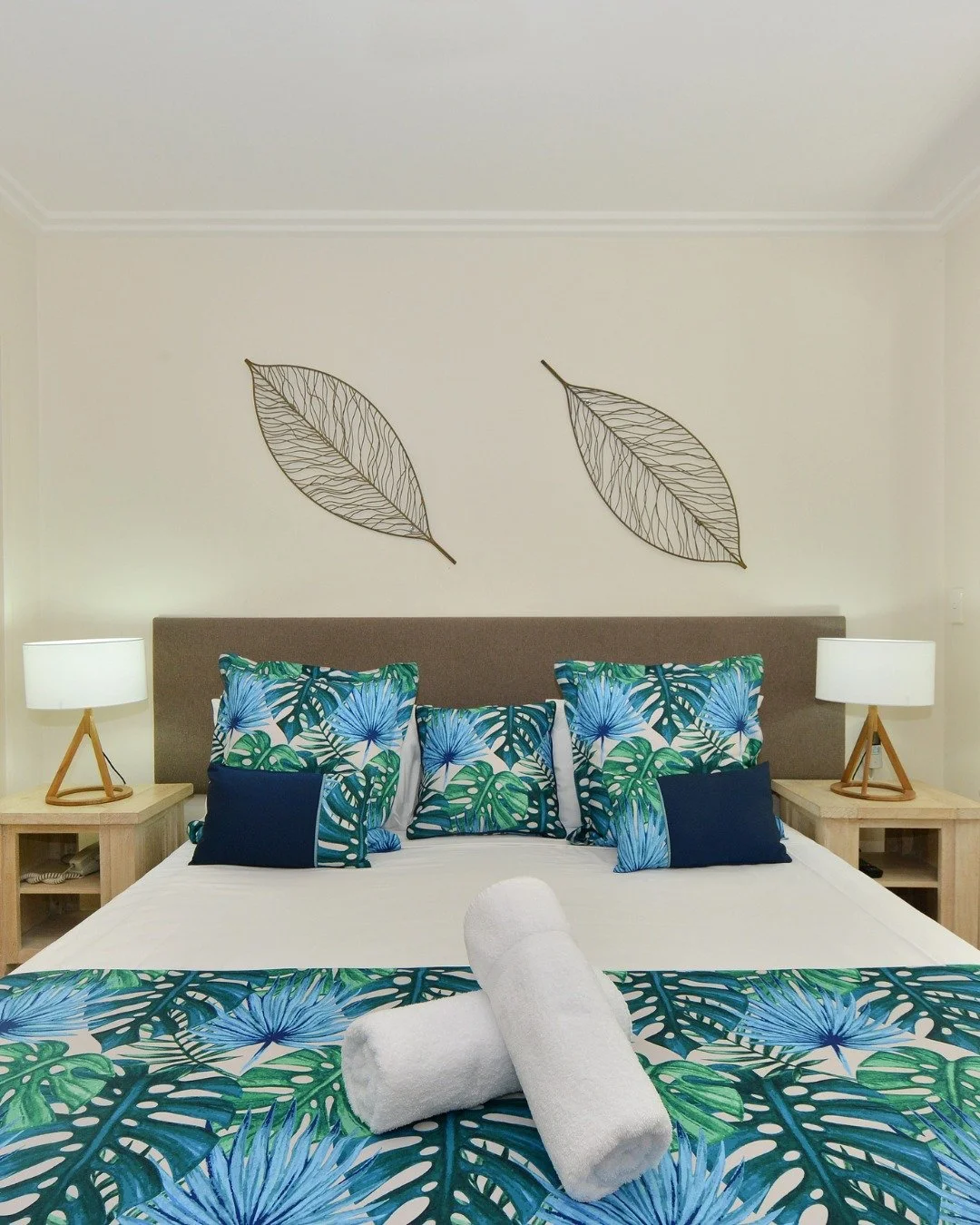 After a day exploring the reef, wandering the Sunday Markets, or strolling Four Mile Beach, there&rsquo;s nothing better than retreating to your Cayman Villas bedroom. Soft linens, a calming colour palette, and tropical light make it the perfect plac